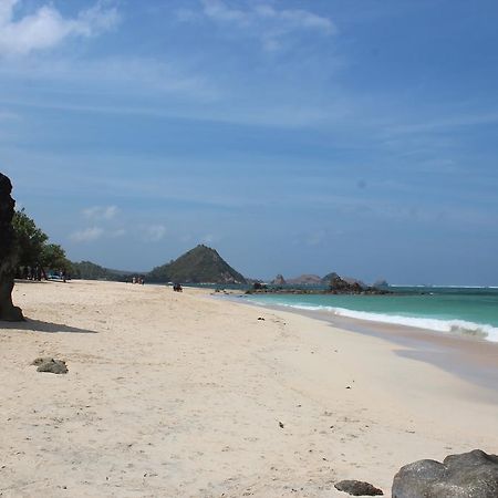 Tastura Beach Hotel Kuta  Экстерьер фото