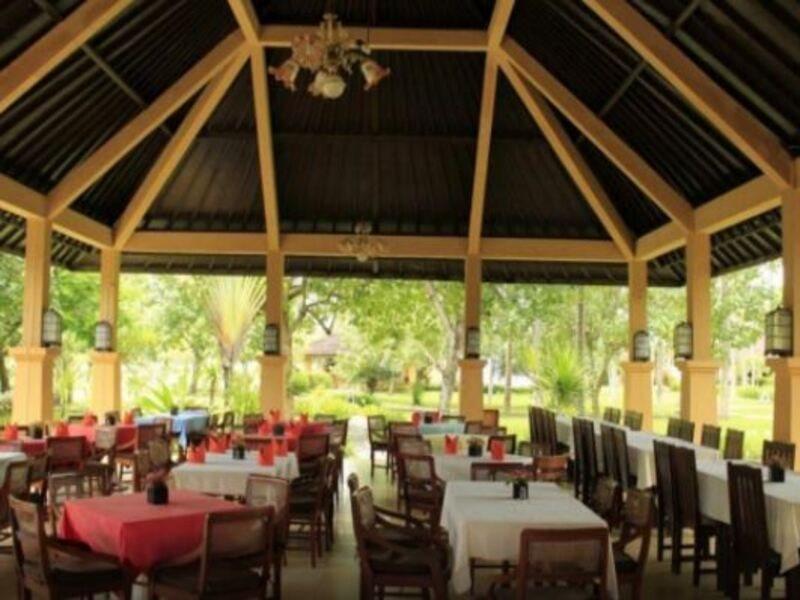 Tastura Beach Hotel Kuta  Экстерьер фото
