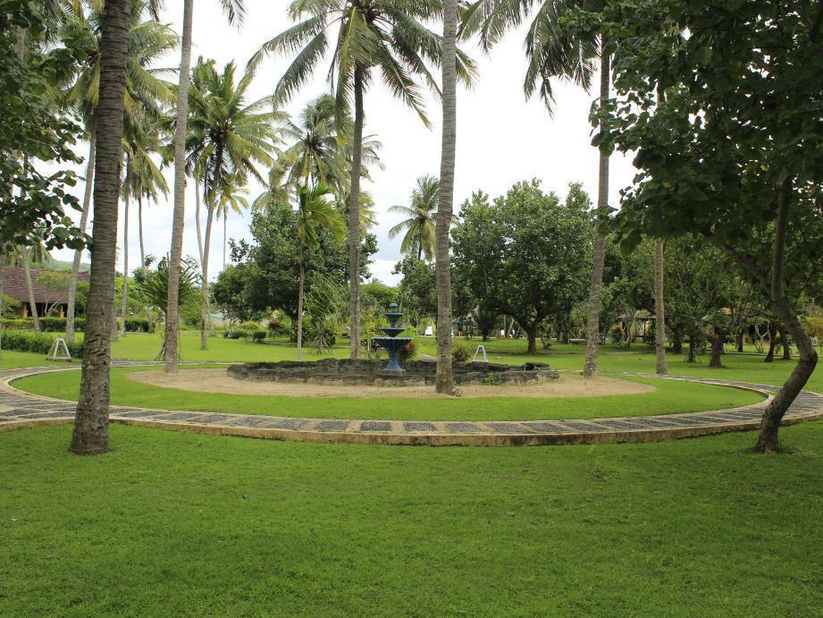 Tastura Beach Hotel Kuta  Экстерьер фото