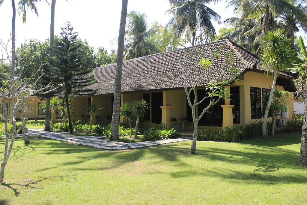 Tastura Beach Hotel Kuta  Экстерьер фото