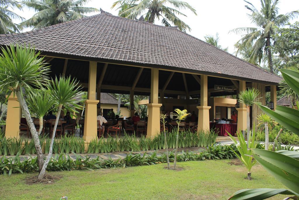 Tastura Beach Hotel Kuta  Экстерьер фото